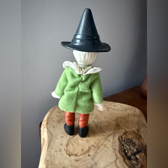 Collectible Wizard of Oz Scarecrow - Picture 14 of 15